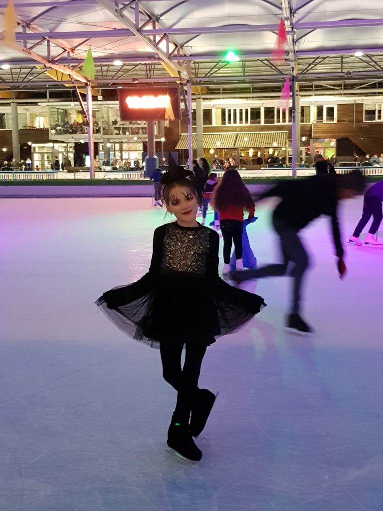 Laura Brito Liu * Kunstschaatsen * Figure Ice Skating – Laura