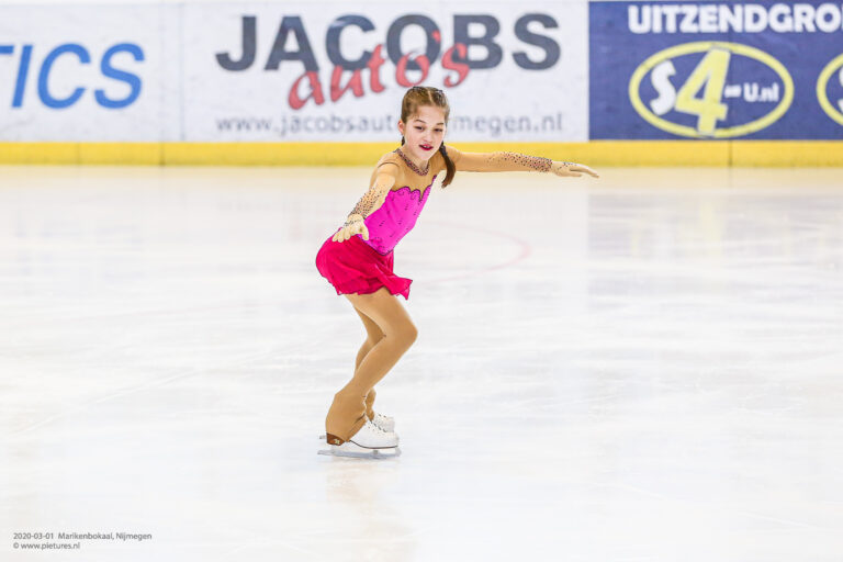 Laura Brito Liu * Kunstschaatsen * Figure Ice Skating – Laura